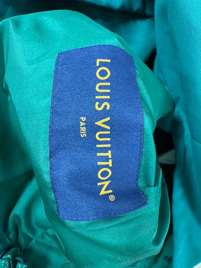 Louis Vuitton Louis Vuitton SS23 New Embroidered Three-Flower Letter log Size US S / EU 44-46 / 1 - 5 Thumbnail