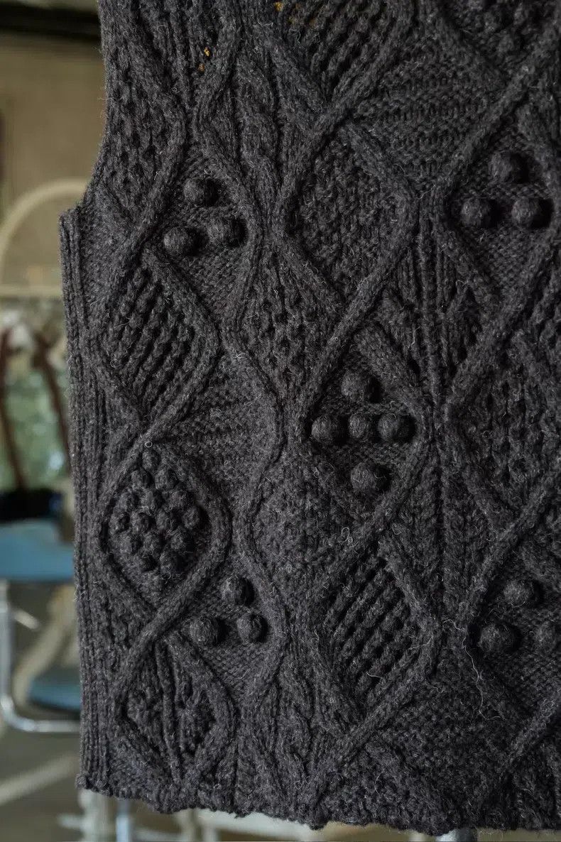 Comme des Garcons Comme des Garcons Chocolate Brown Knit Vest 100% Wool Size S / US 4 / IT 40 - 7 Thumbnail