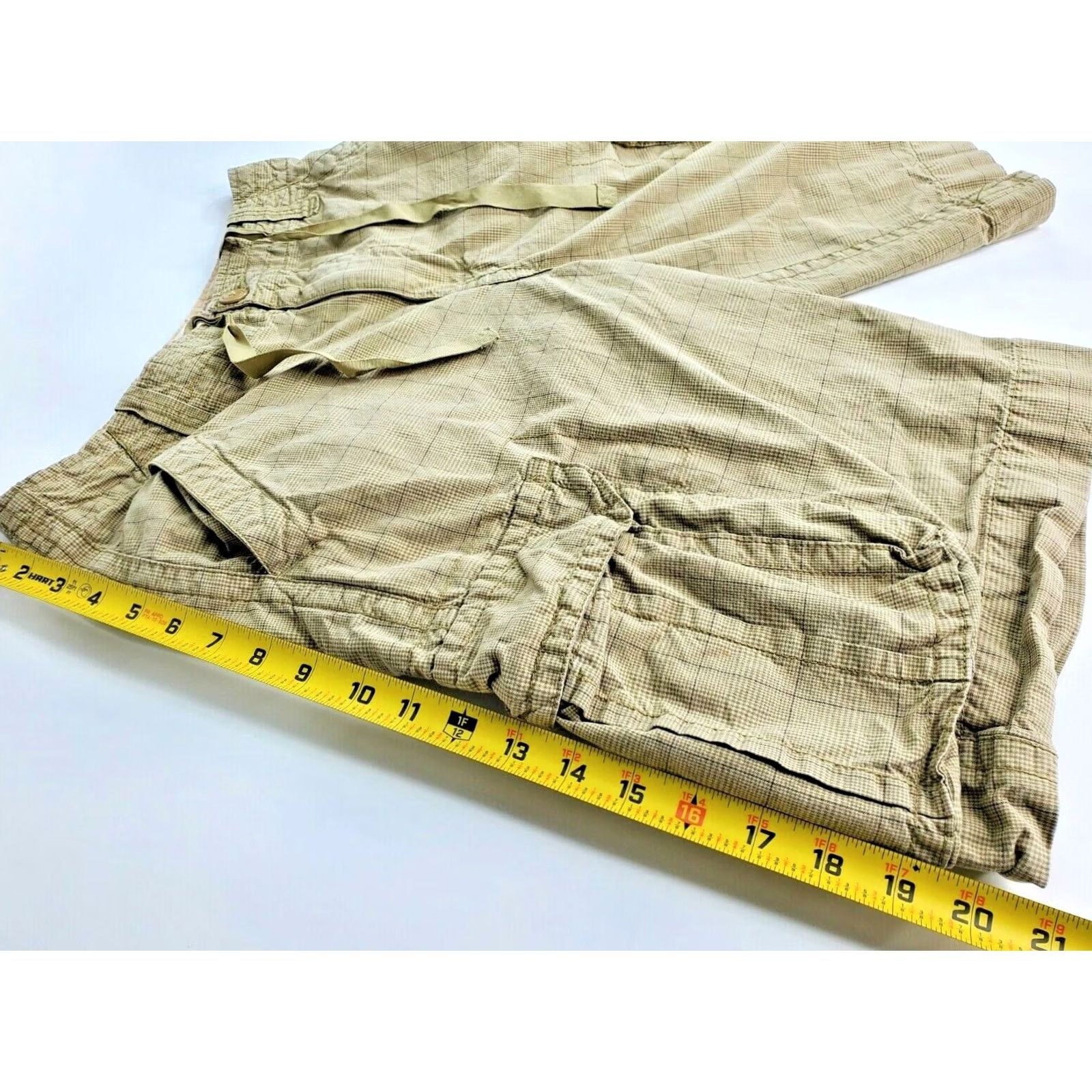 Vintage Aéropostale Cargo Shorts Men 30 Khaki Drawstring Plaid Board Swim 11” Inseam Casual Cargo Pocket Beige 100% Cotton Mens Size ONE SIZE - 3 Thumbnail
