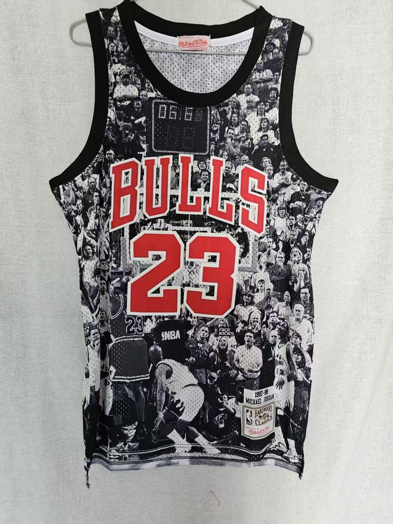 NBA Black Bulls 23 Michael Jordan Jersey XL Size US XL / EU 56 / 4 - 1 Preview