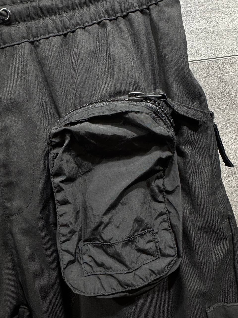 Japanese Brand Men's Cargo Multipocket Pants Fashion Men's Sweatpants Nylon Size US 32 / EU 48 - 3 Thumbnail