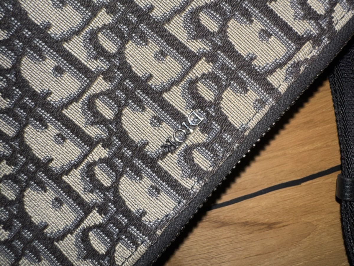 Dior Dior Oblique Jacquard Zipped Pouch with Strap Size ONE SIZE - 7 Thumbnail