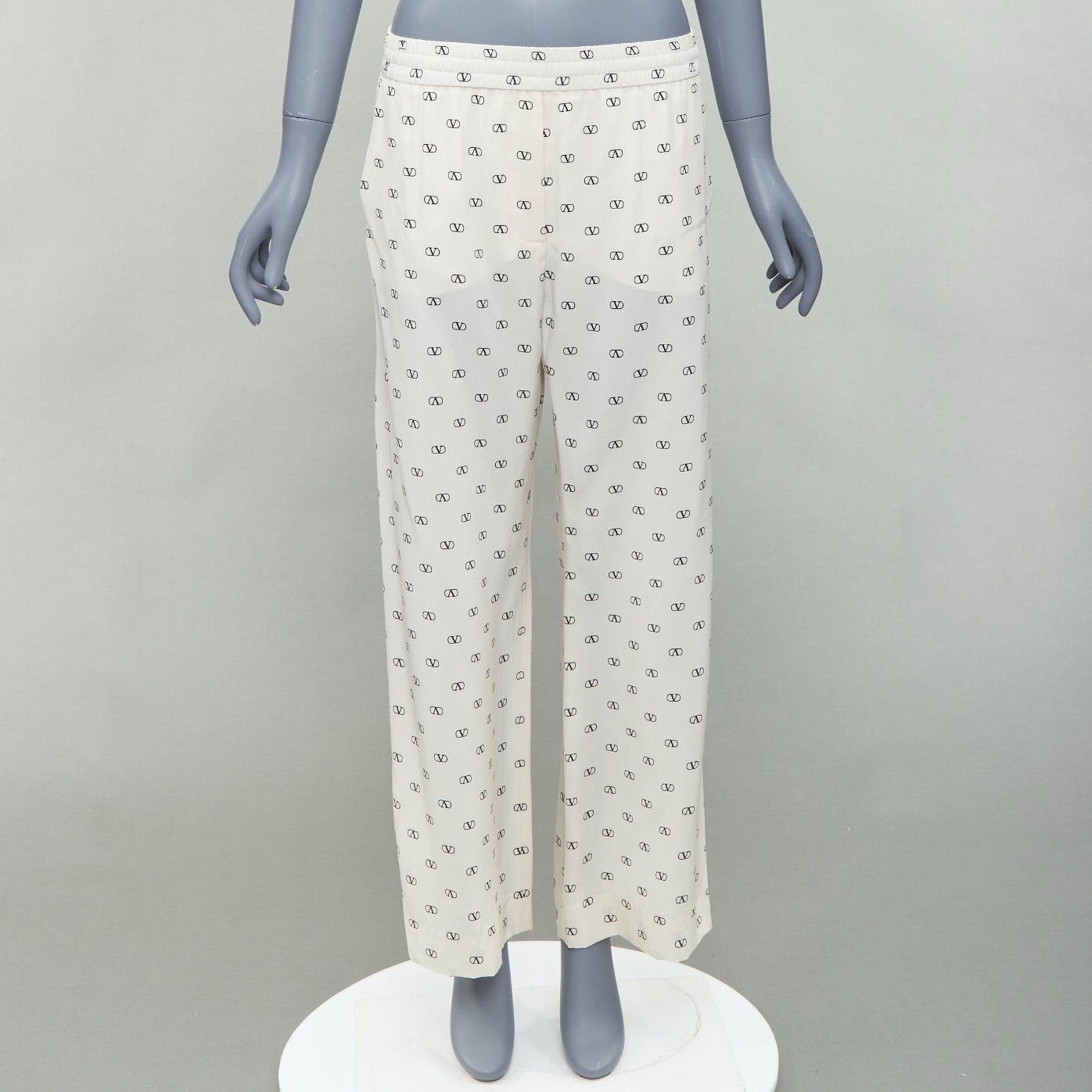 Valentino VALENTINO 100% silk cream V logo black trim pajama pants IT36 XXS Size 25" / US 0 / IT 36 - 1 Thumbnail