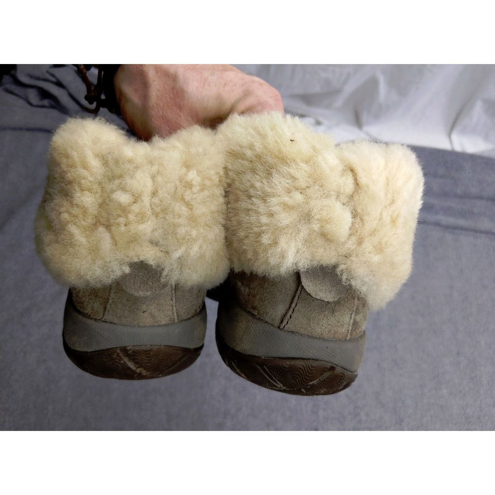 Dansko Dansko Priscilla Winter Boots Beige Suede Shearling Vibram Womens 6 37 Casual Platform Round Toe Size US 6 / IT 36 - 3 Thumbnail