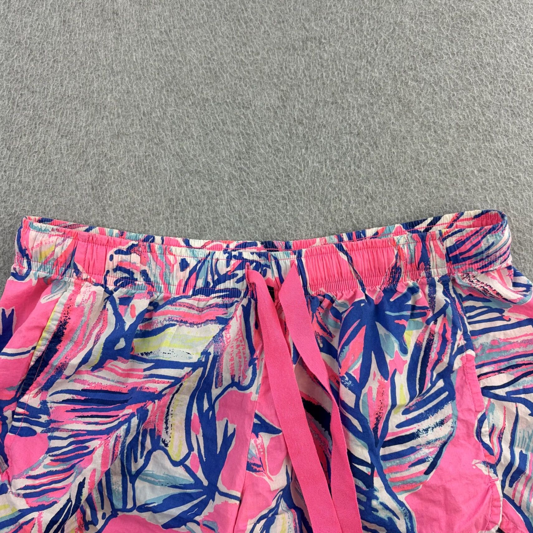 Lilly Pulitzer Lilly Pulitzer Shorts Womens XS Pink Blue Tropical Print Drawstring Beach Summer Size 26" / US 2 / IT 38 - 4 Thumbnail