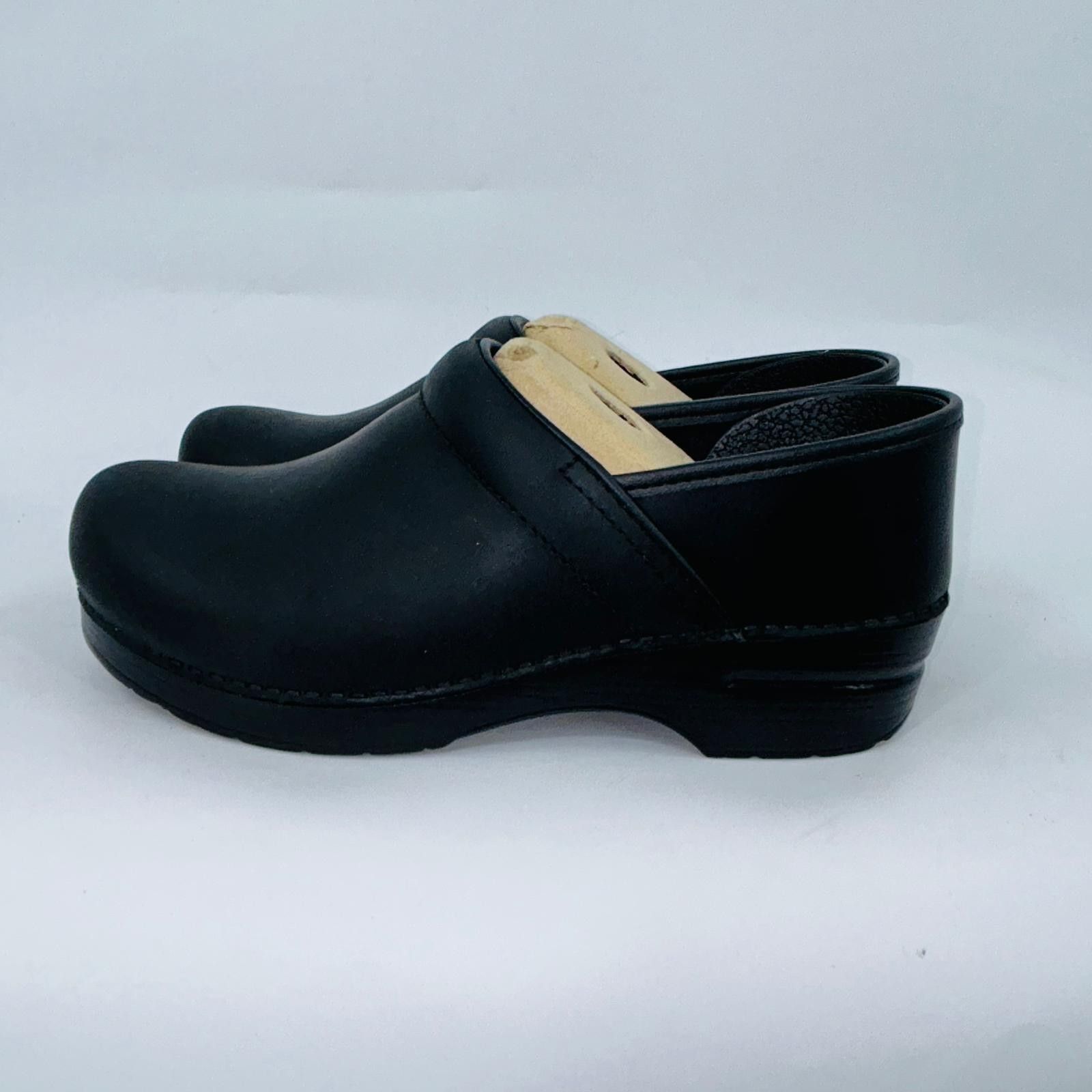 Dansko DANSKO WOMENS ANTIQUE BLACK LEATHER CLOGS SIZE 10.5-11B Size US 10.5 / IT 40.5 - 4 Thumbnail