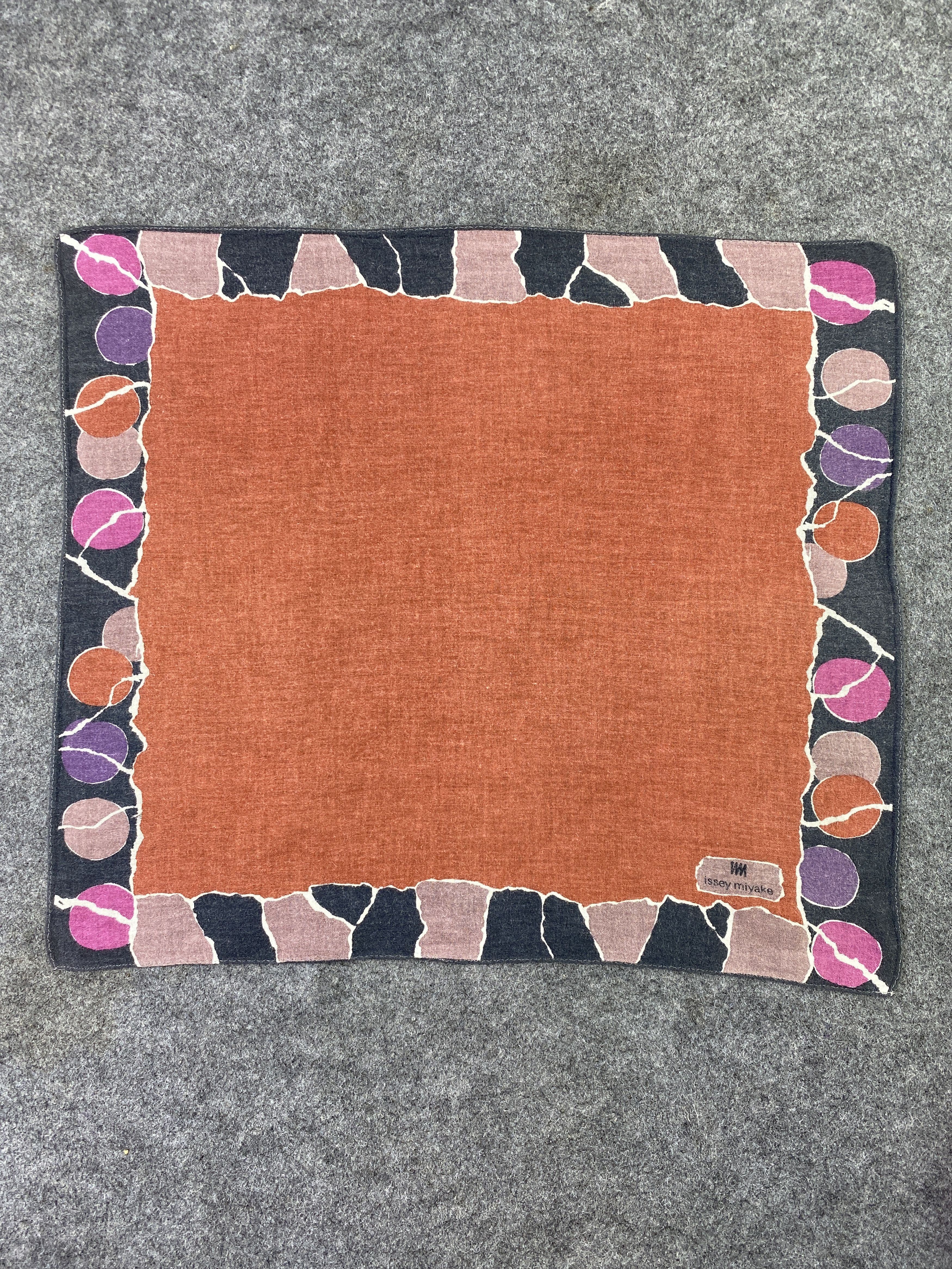 Issey Miyake Issey Miyake Handkerchief / Bandana / Neckerchief-B418 Size ONE SIZE - 3 Thumbnail