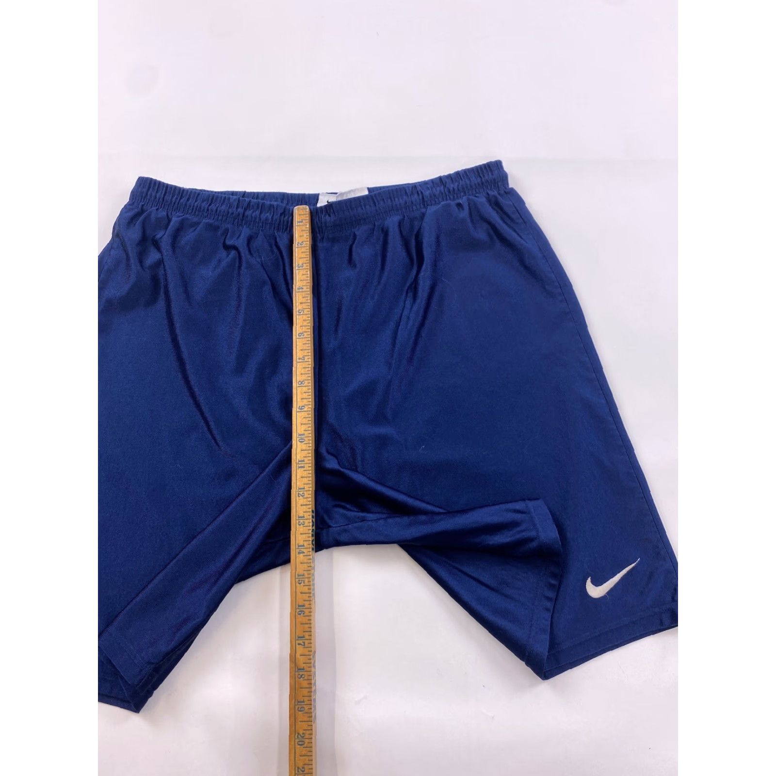 Nike VINTAGE Nike Athletic Shorts Men XL Blue USA Size US 36 / EU 52 - 5 Thumbnail
