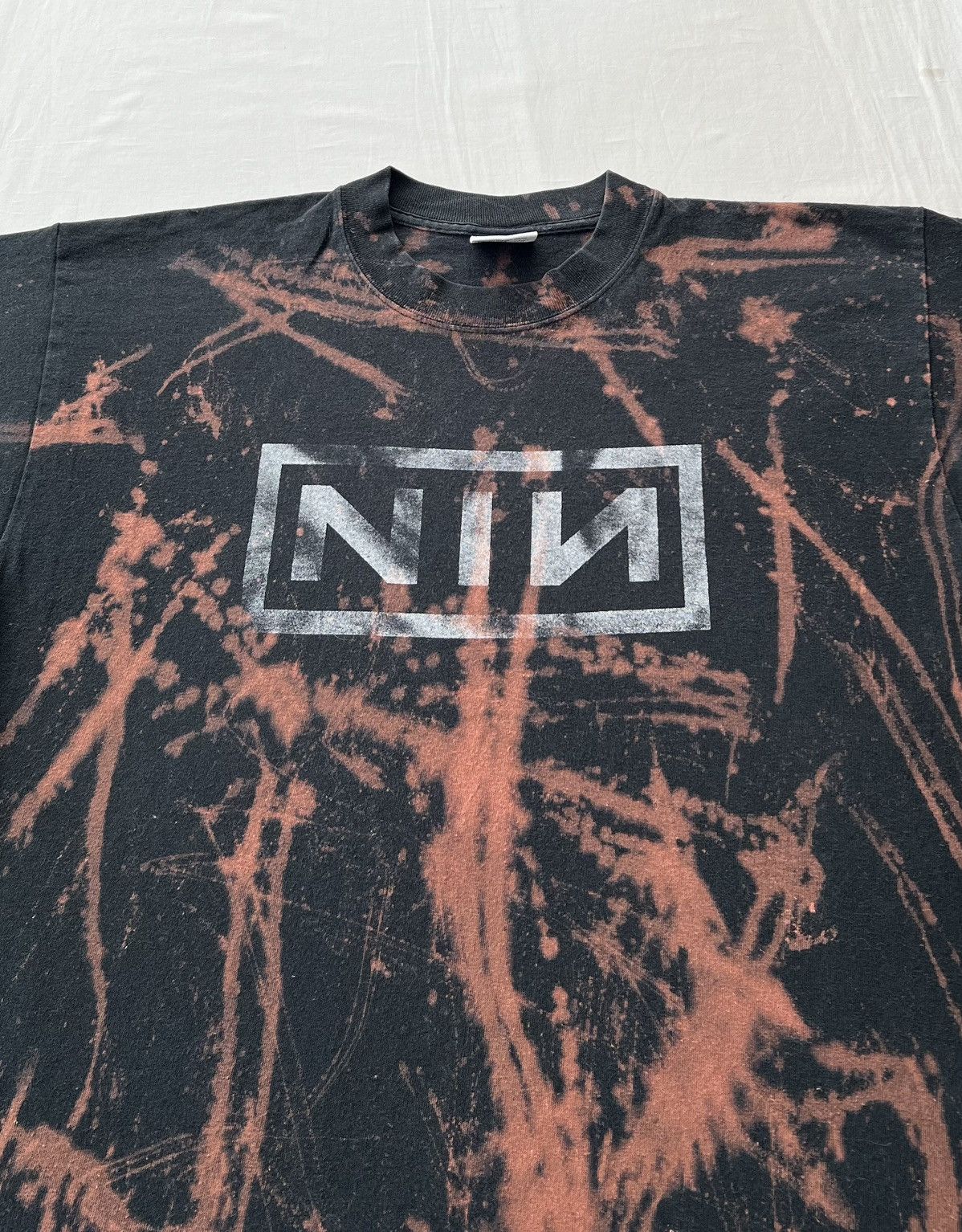 Band Tees Vintage 2006 Nine Inch Nails NIN Live With Teeth T-shirt Size US L / EU 52-54 / 3 - 6 Thumbnail