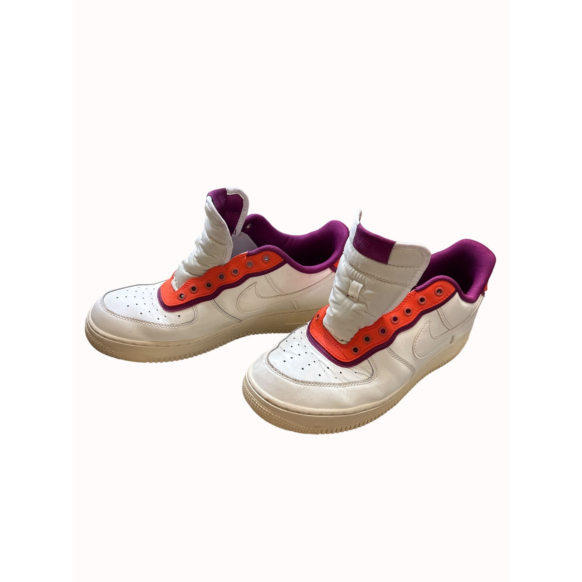 Nike Nike Air LV 8 men’s white shoe low top sneakers size 10 SKU Size US 10 / EU 43 - 3 Thumbnail