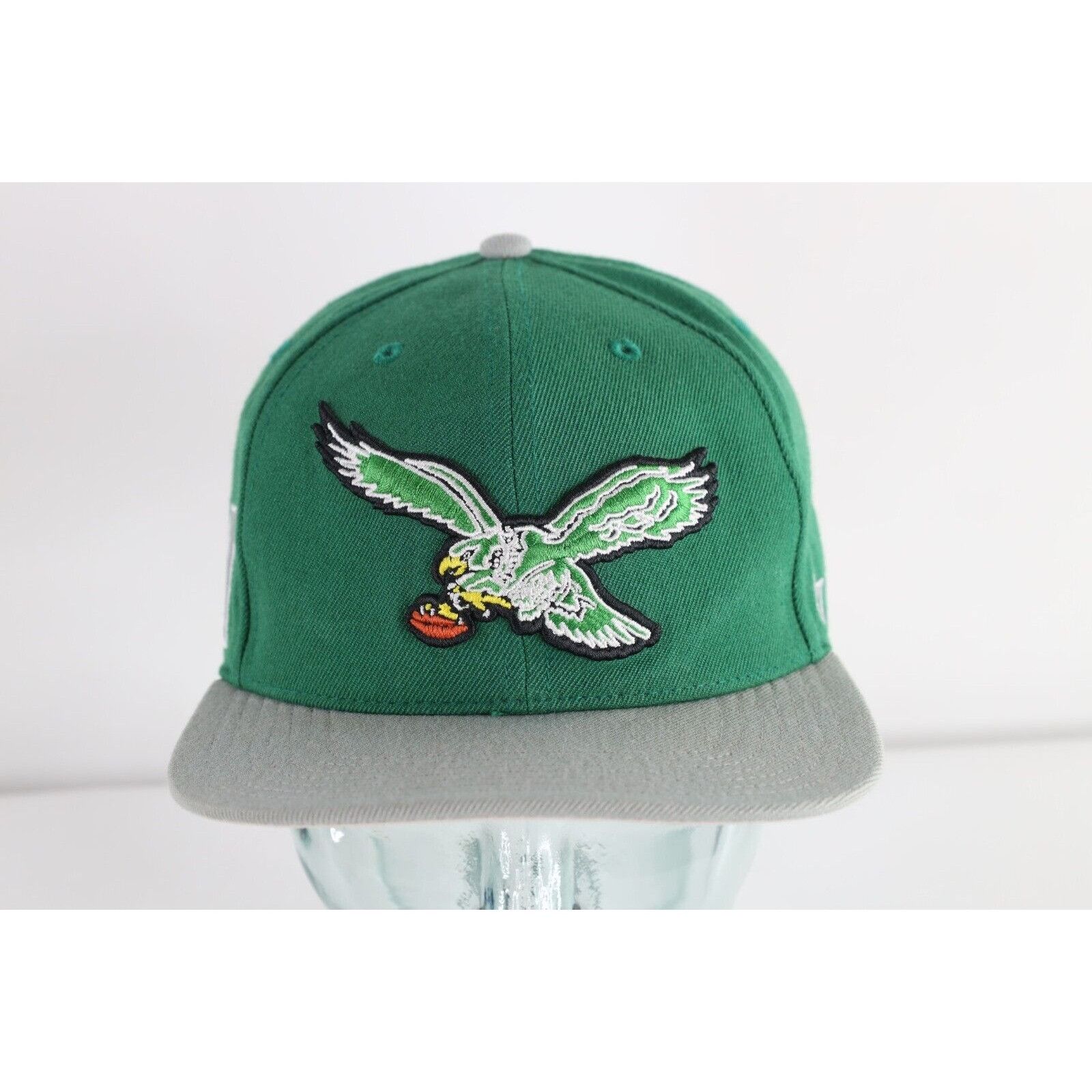 Vintage Vintage Distressed Big Logo Philadelphia Eagles Football Hat Size ONE SIZE - 1 Thumbnail