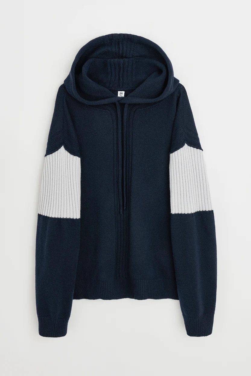 o1mle0225 Unisex Leif Hoodie in White Midnight Blue