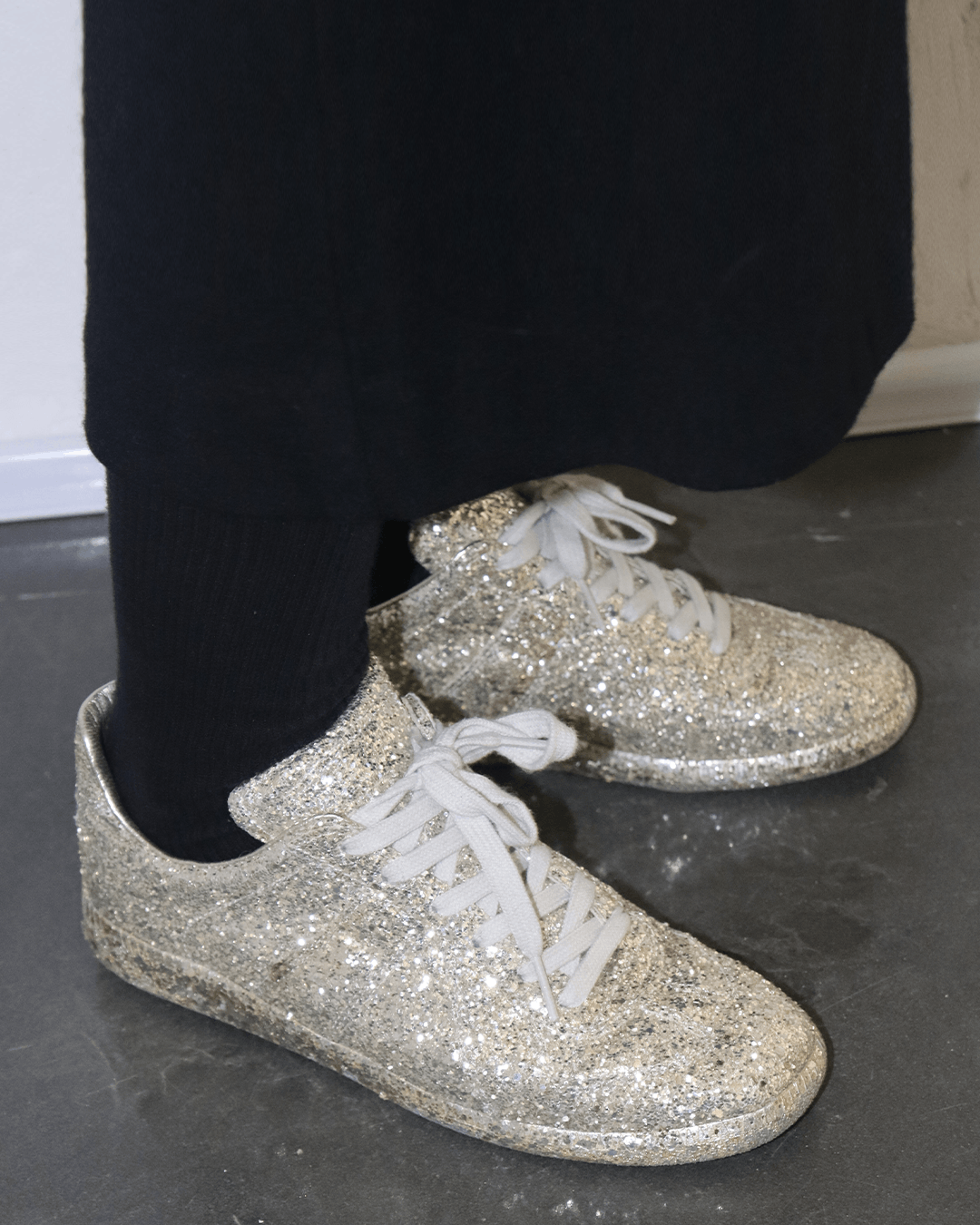 Maison Margiela Maison Margiela SS18 No.22 Silver Glitter Sneakers Size US 7 / IT 37 - 2 Thumbnail