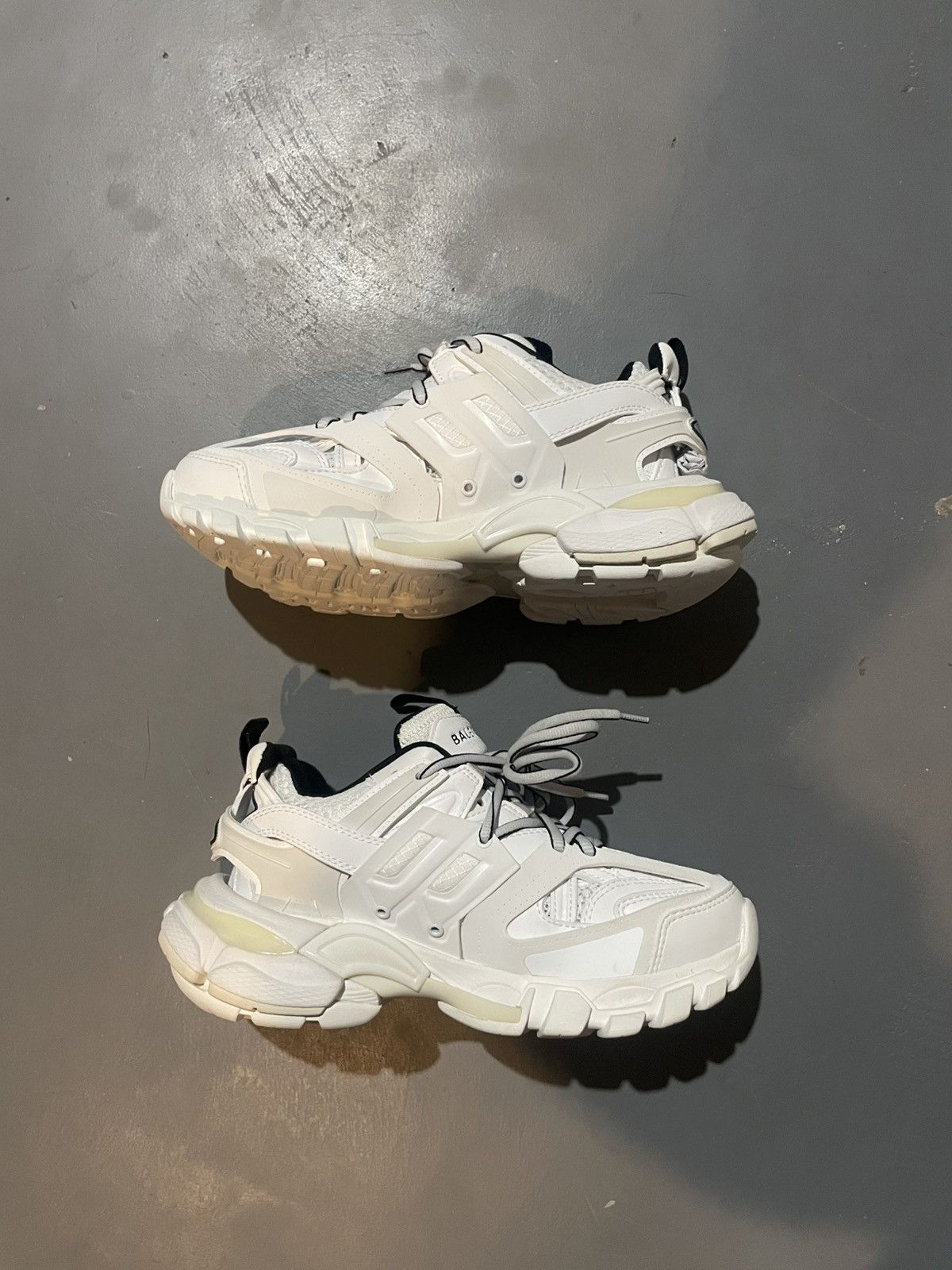 Balenciaga Balenciaga Womens Icy White Track Sneaker Size 5.5W NWT Size US 5.5 / IT 35.5 - 2 Thumbnail