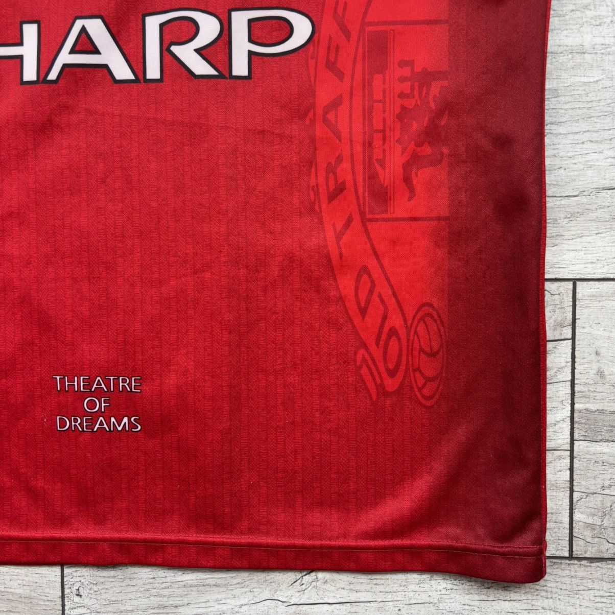 Umbro Manchester United Home Shirt 1996-1998 Size US M / EU 48-50 / 2 - 6 Thumbnail