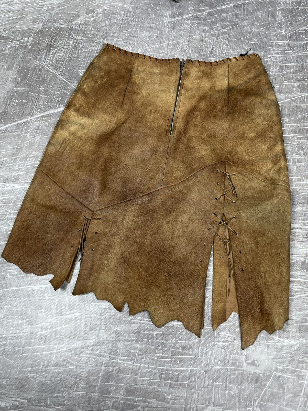 If Six Was Nine × Le Grande Bleu (L.G.B.) Primitive Post-Apocalyptic Fashion Vintage Leather Skirt Size 26" / US 2 / IT 38 - 12 Thumbnail