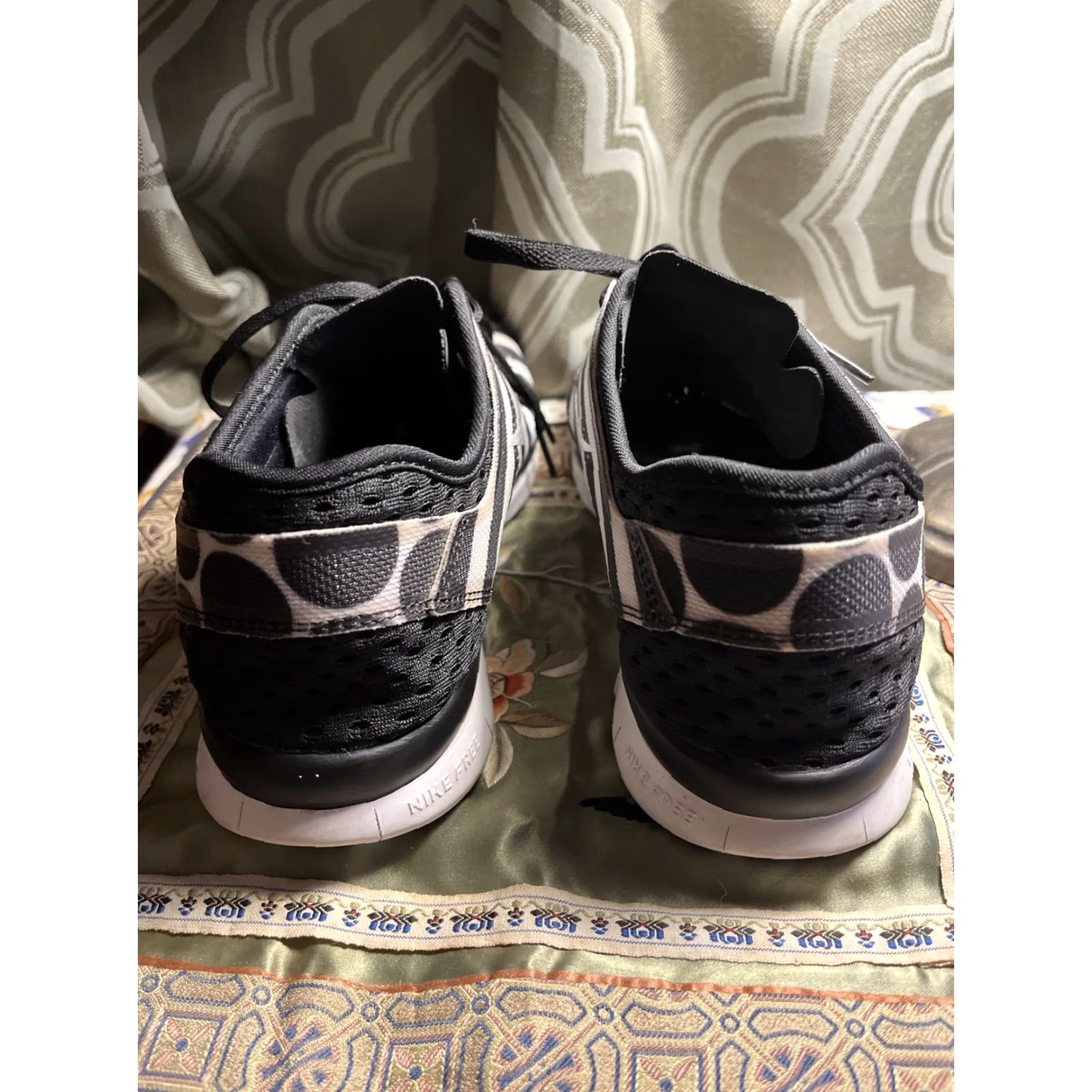 Nike Nike Free 5.0 TR Fit 5 Black/White Womens Size 8 Size US 8 / IT 38 - 3 Thumbnail