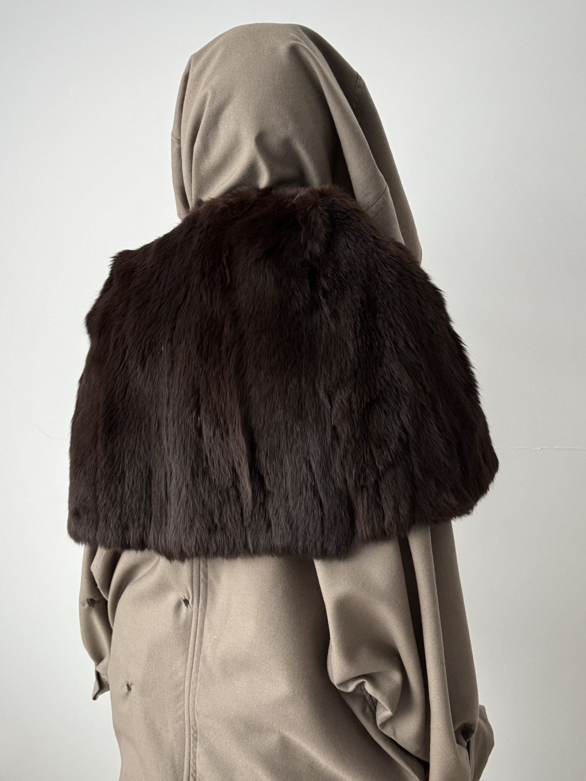 Vintage Vintage 1940s CC41 Fur Shoulder Capelet Size M / US 6-8 / IT 42-44 - 2 Thumbnail