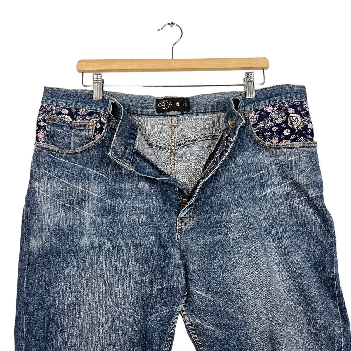 Japanese Brand Vintage Japanese Designer Embroidery Logo Denim Size US 38 / EU 54 - 15 Thumbnail