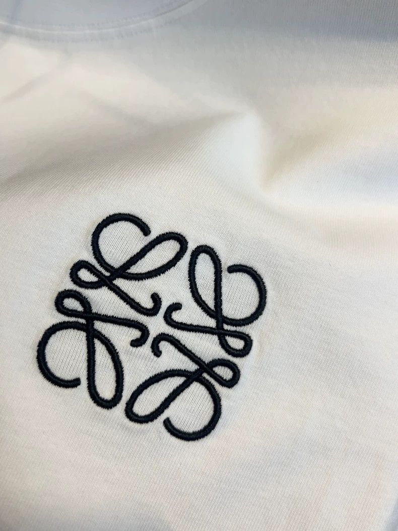 Loewe LOEWE Embroidered cotton round neck short sleeve T-shirt Size US S / EU 44-46 / 1 - 3 Thumbnail