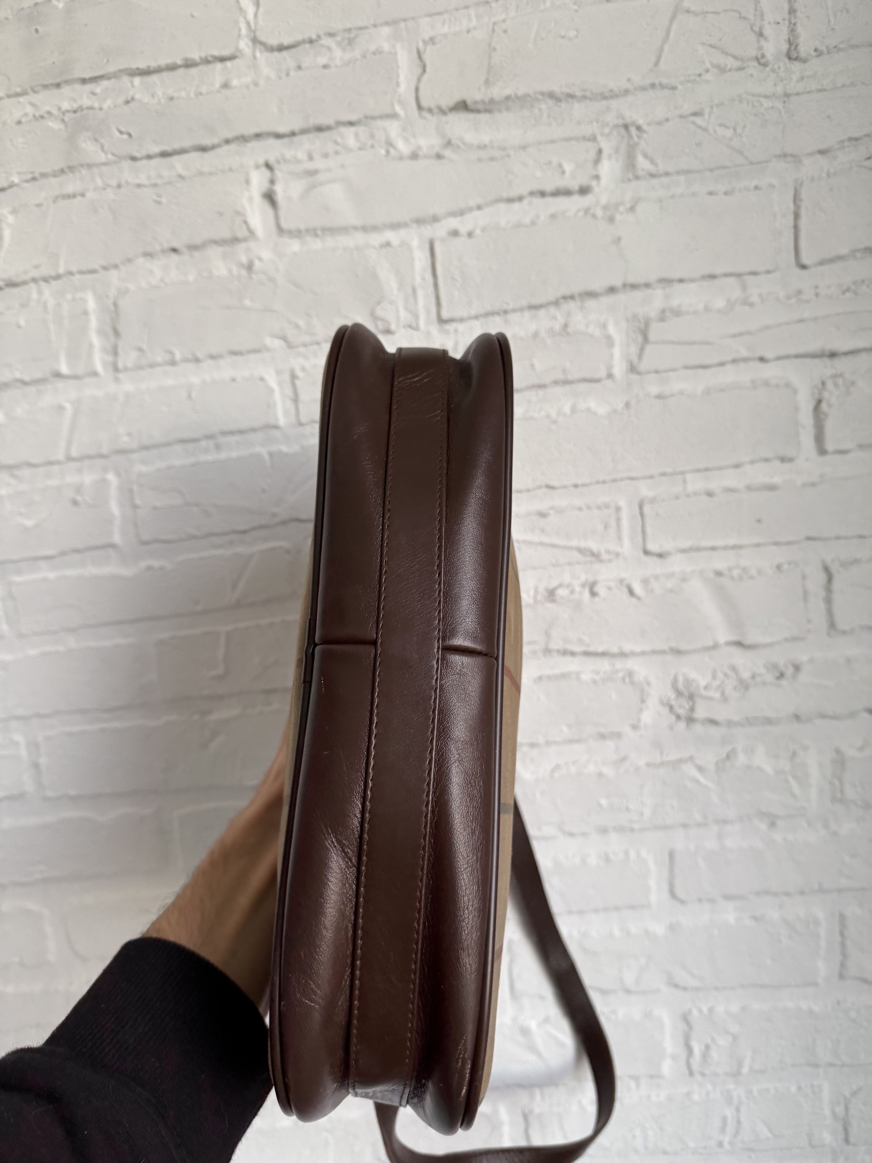 Burberry Vintage 90s Burberrys leather messenger shoulder bag Size ONE SIZE - 6 Thumbnail