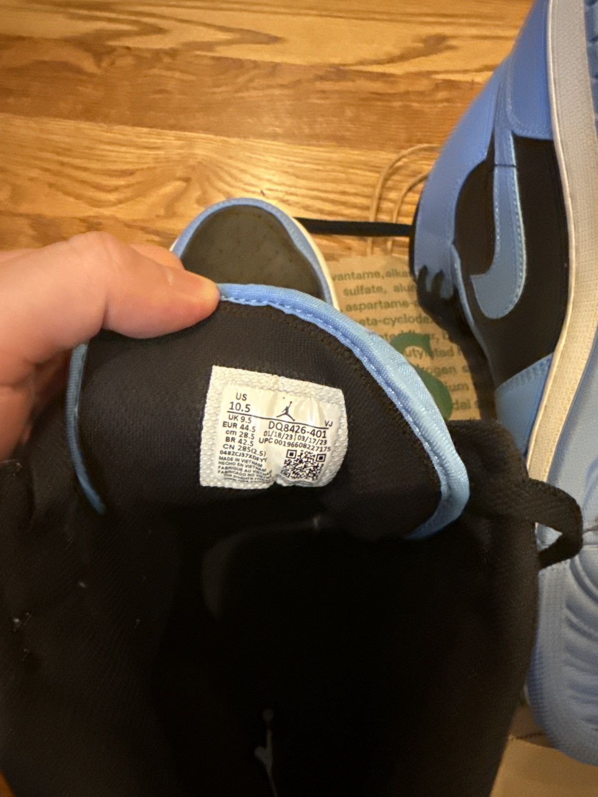 Nike Jordan 1 University Mid Blue Black Size US 10.5 / EU 43-44 - 2 Thumbnail