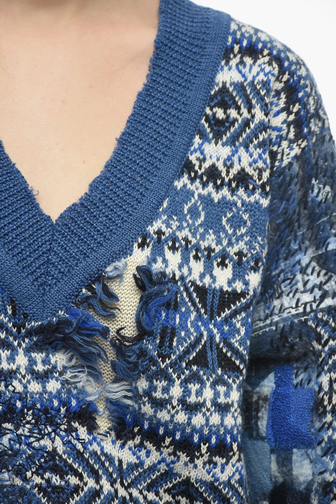 Maison Margiela og1mm0825 V-neck Wool Blend Pullover in Blue Size S / US 4 / IT 40 - 3 Thumbnail