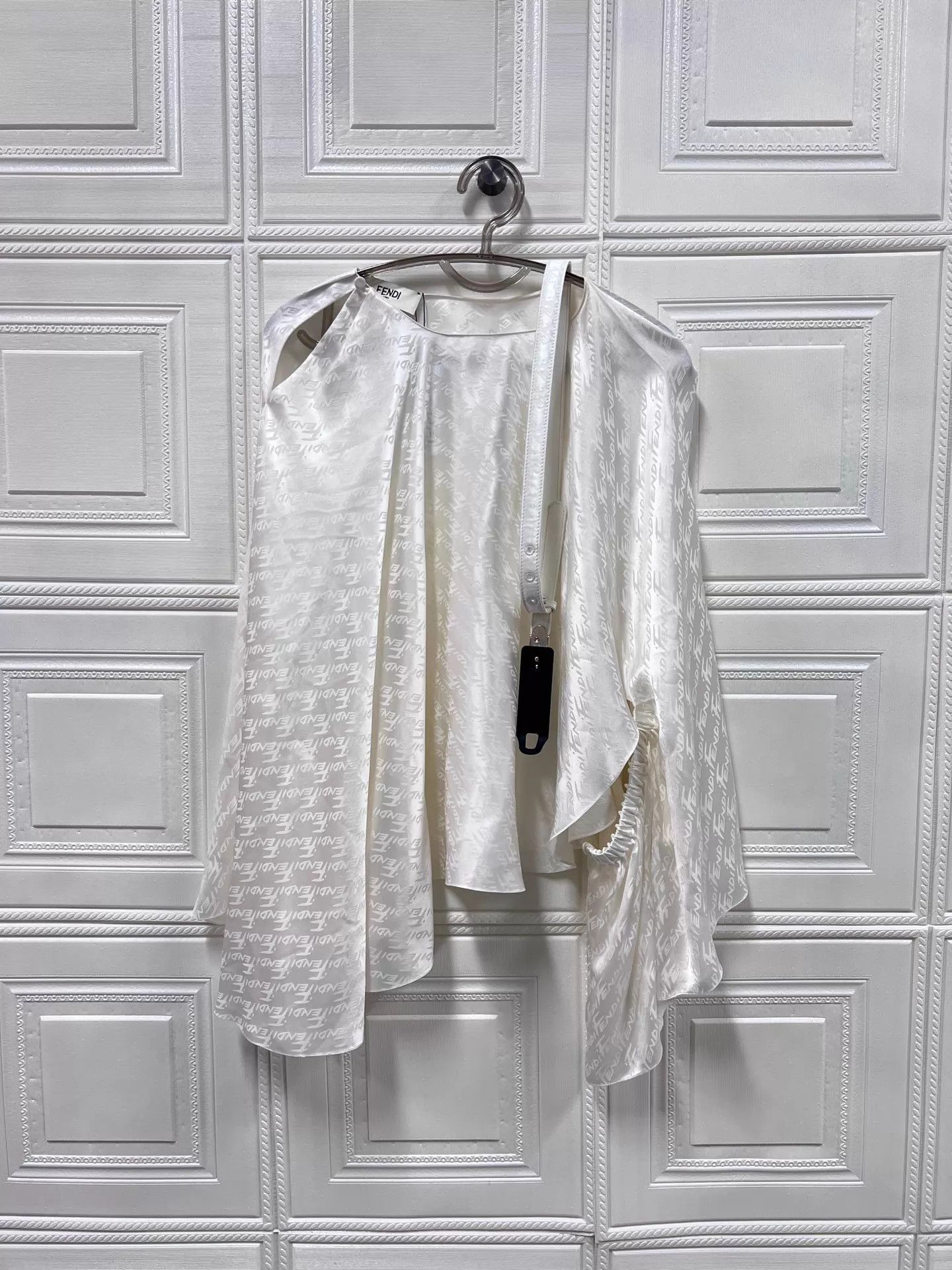 Fendi Fendi Logo All Over Print Back Shawl Waist-Tied 7/8 Silk Top Size S / US 4 / IT 40 - 1 Thumbnail