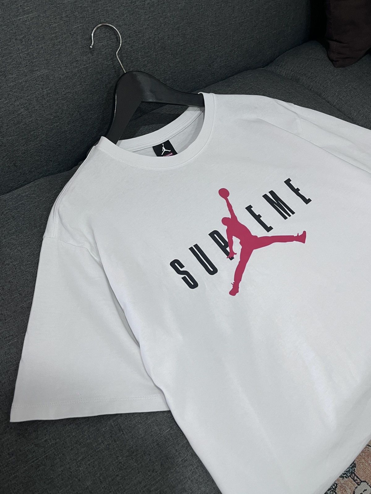 Jordan Brand × Supreme SUPREME X JORDAN TEE Size US XL / EU 56 / 4 - 4 Thumbnail