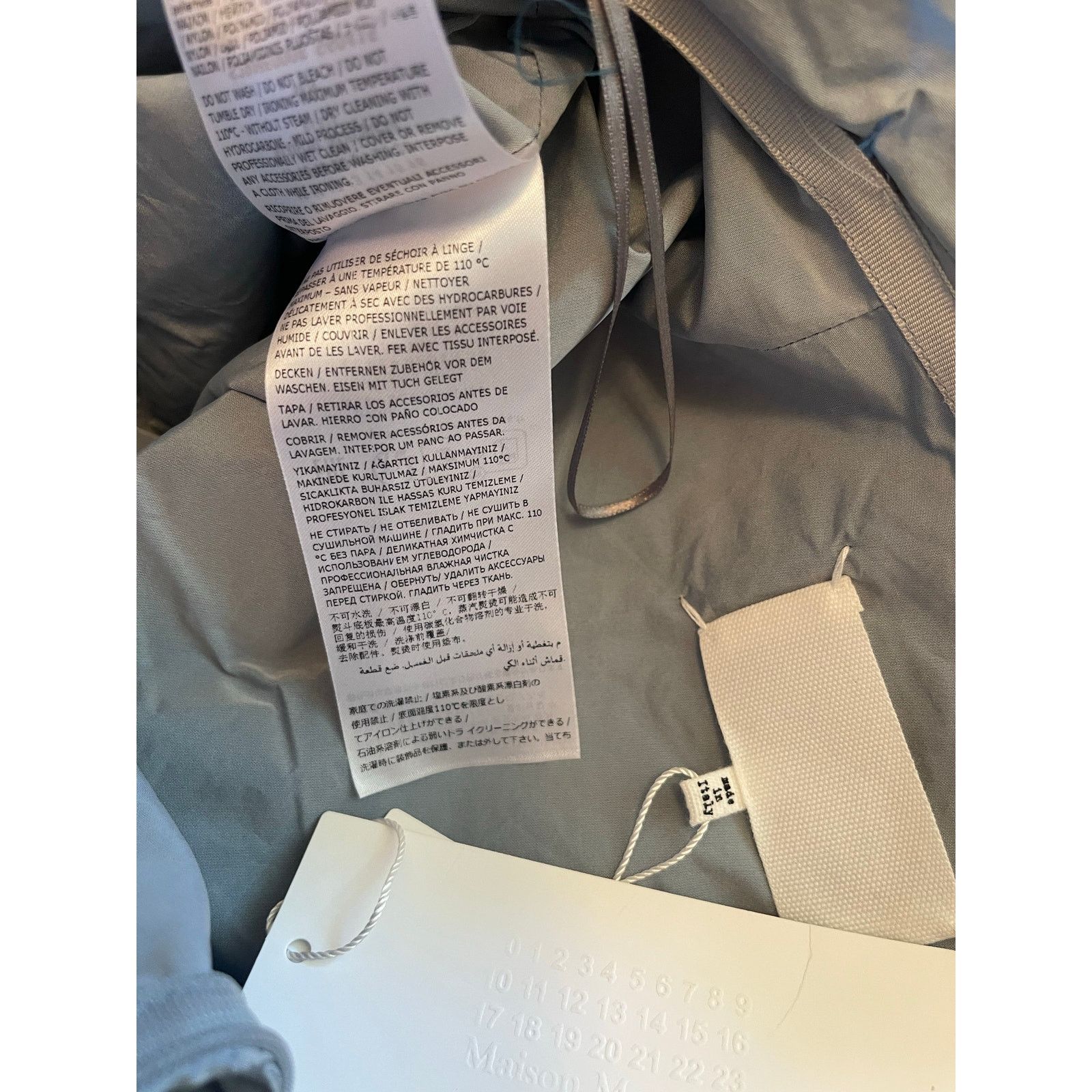 Maison Margiela Maison Margiela Bow Detail Full Skirt NWT size: 38 Size 26" / US 2 / IT 38 - 10 Thumbnail