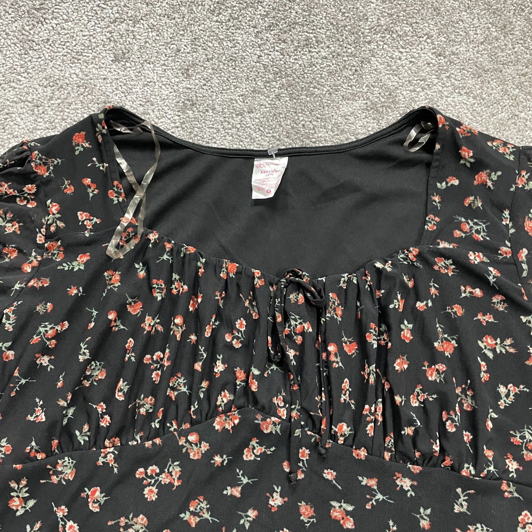 Vintage No Boundaries Shirt Womens 3XL Black Floral Short Sleeve Sweetheart Size XXL / US 16-18 / IT 52-54 - 3 Thumbnail