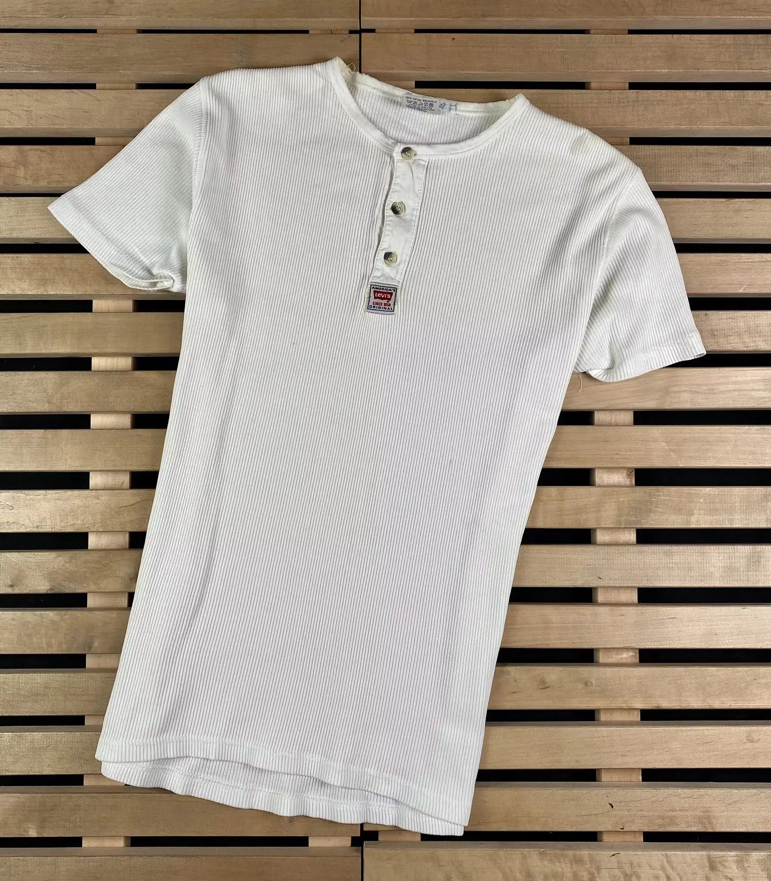 Levi's × Levi's Vintage Clothing × Vintage Men’s T-Shirt Levi’s Vintage Center Logo Size L/XL Size US XL / EU 56 / 4 - 1 Thumbnail