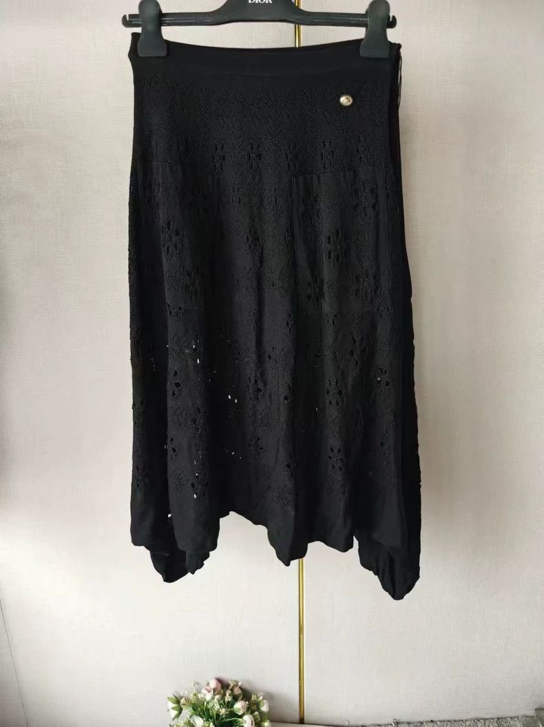 Chanel Chanel Black Knit Skirt Size 38 - dmc Size US 38 / EU 54 - 1 Thumbnail