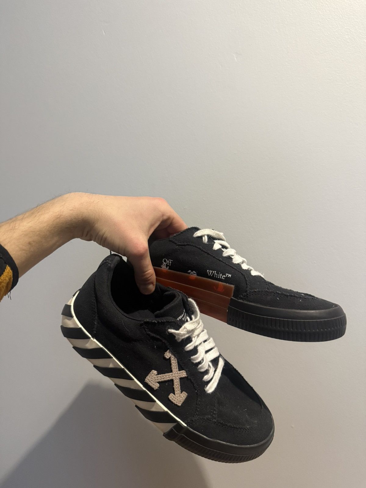 Off-White Off white vulc low top skate Size US 5.5 / EU 38 - 2 Thumbnail