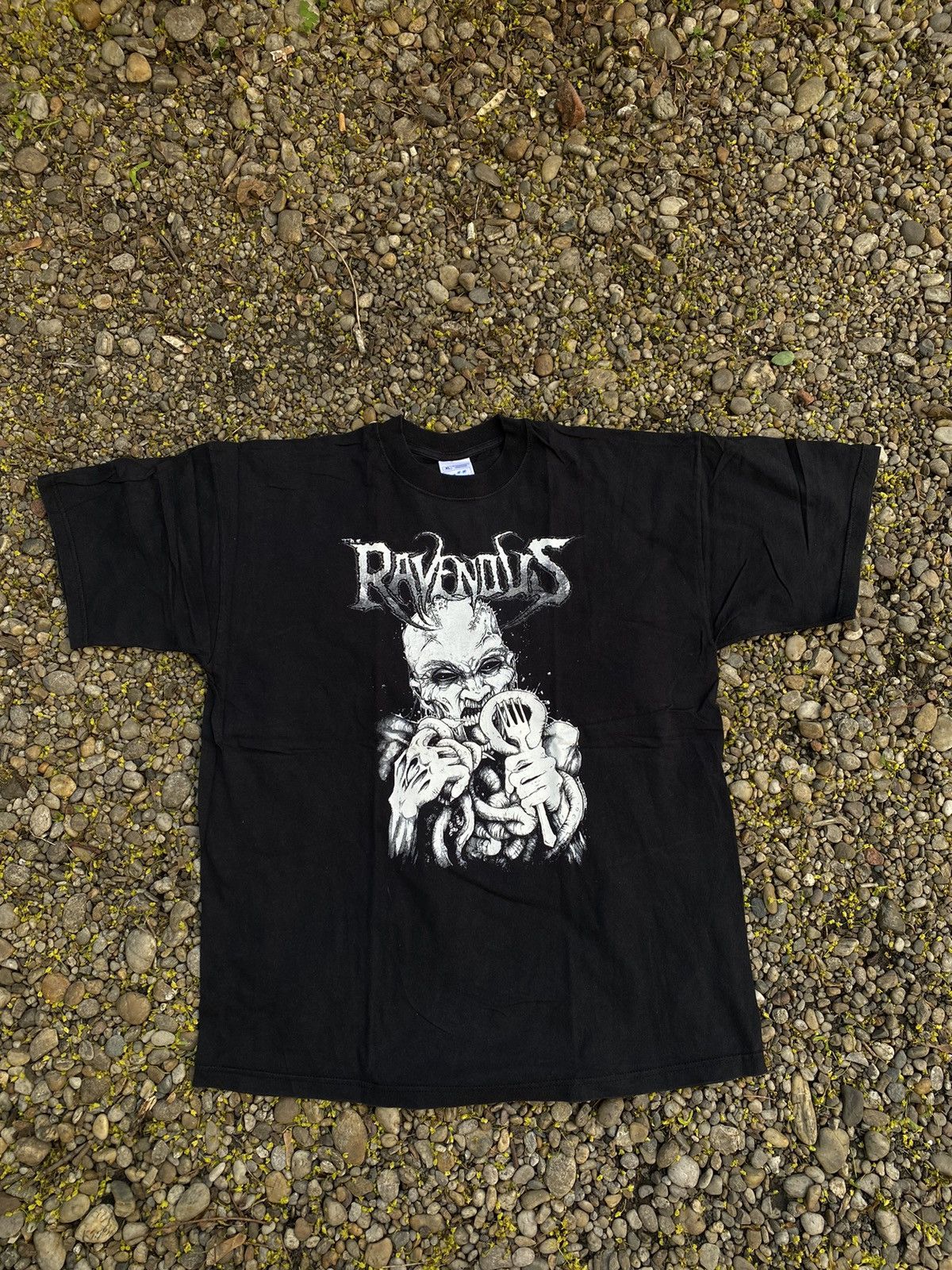Vintage Ravenous Dark Metal Death Metal Rock T-Shirt