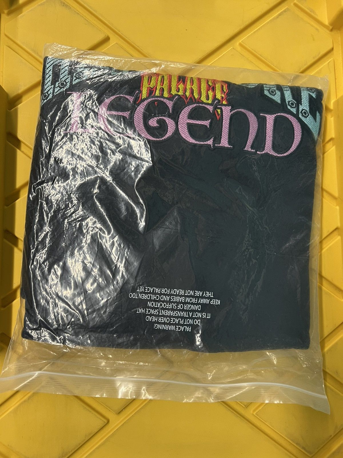 Palace × WWE Palace x WWE Legend Crew Black Cotton Sweatshirt Size XL Size US XL / EU 56 / 4 - 6 Thumbnail
