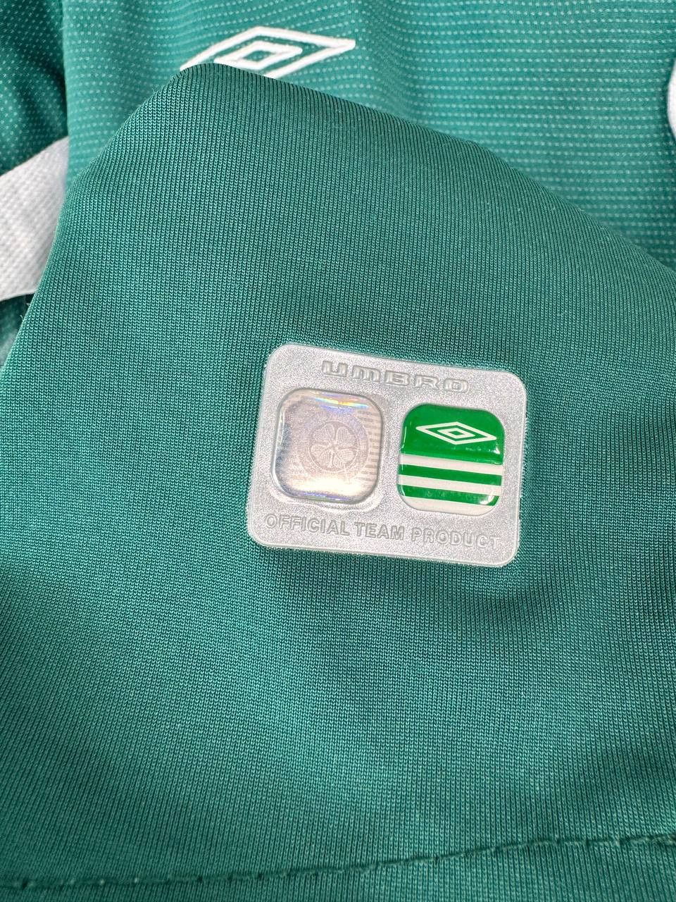 Umbro CELTIC 04 05 AWAY SHIRT FOOTBALL SOCCER JERSEY MENS UMBRO Size US S / EU 44-46 / 1 - 2 Thumbnail