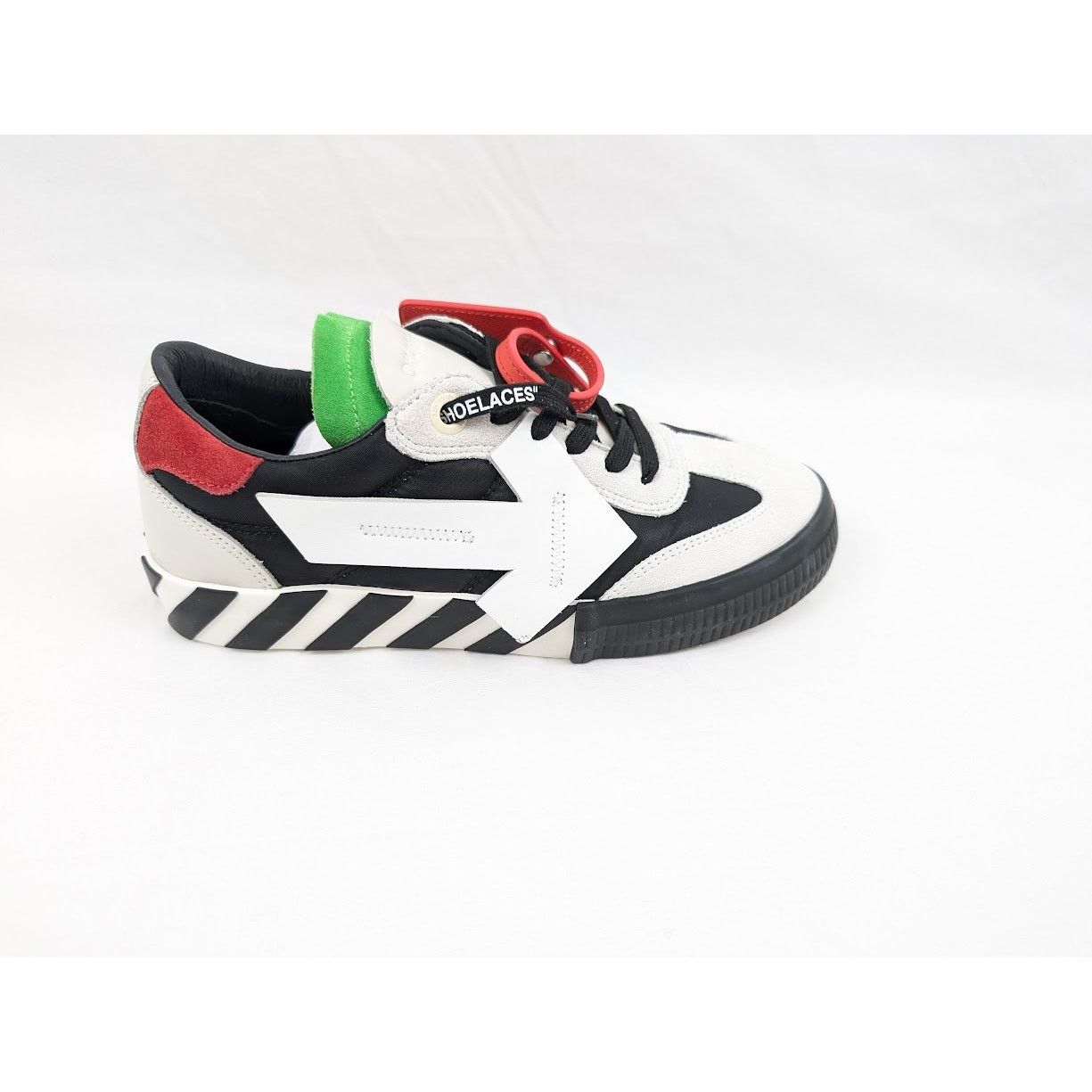 Off-White o1rshd1 Floating Arrow Low-Top Sneakers in Off White Size US 6 / EU 39 - 3 Thumbnail