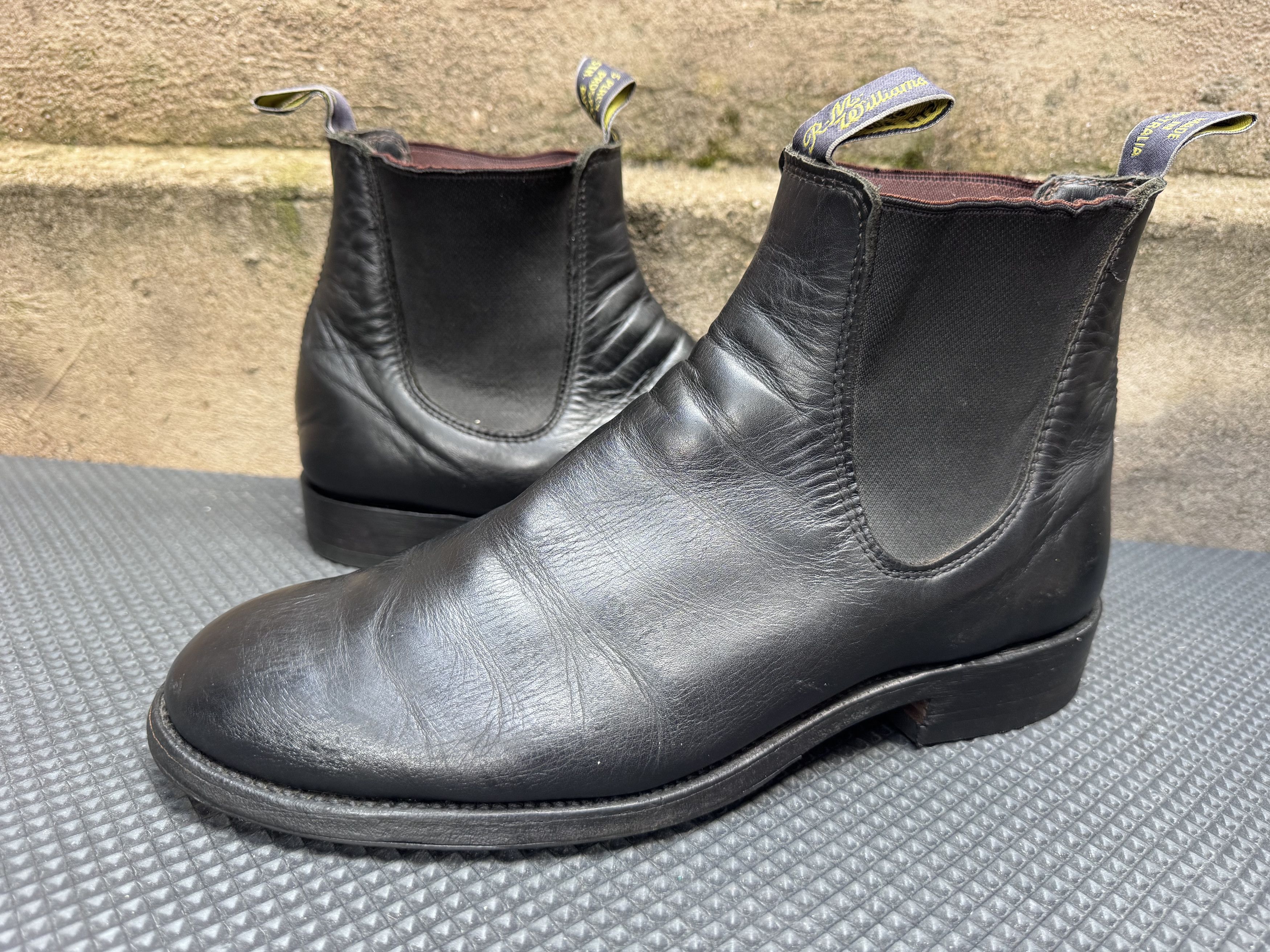R.M. Williams RM Williams Yearling Vintage Comfort Australia Chelsea Size US 10.5 / EU 43-44 - 1 Thumbnail