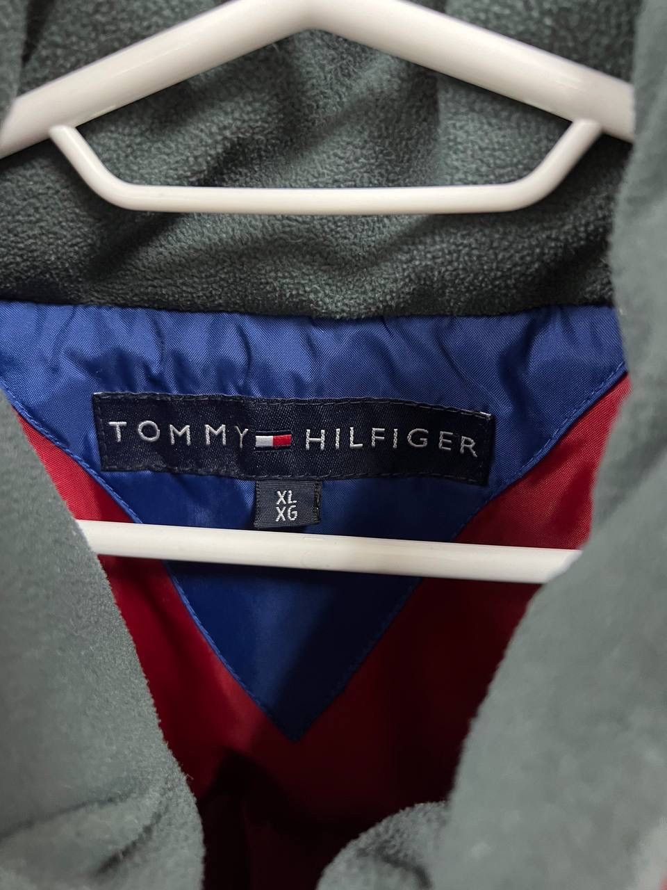 Tommy Hilfiger × Vintage Vintage Tommy Hilfiger Down Puffer Vests Size US XL / EU 56 / 4 - 5 Thumbnail