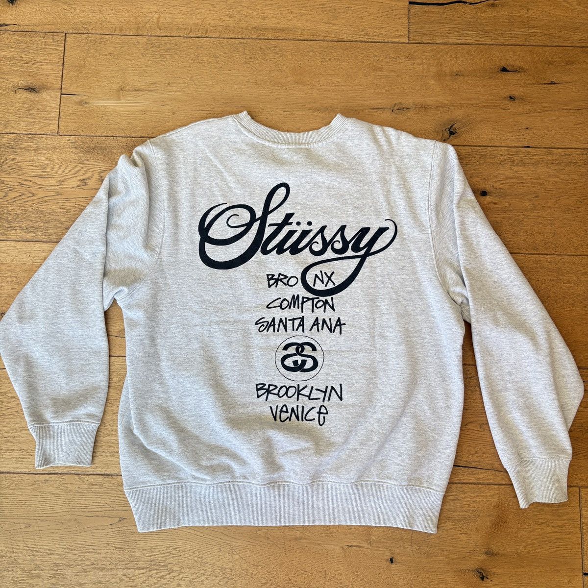 Stussy Stussy World Tour Crewneck Ash Heather Size US L / EU 52-54 / 3 - 4 Thumbnail
