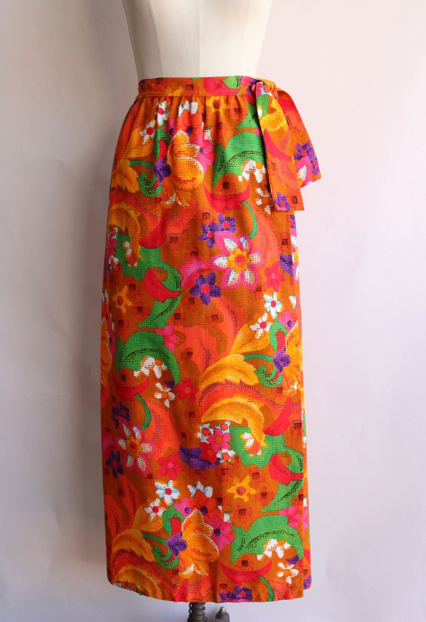 Vintage Vintage 1960s Skirt, Beverly Vogue Wrap Maxi Skirt, Tiki Flo Size 27" / US 4 / IT 40 - 10 Thumbnail