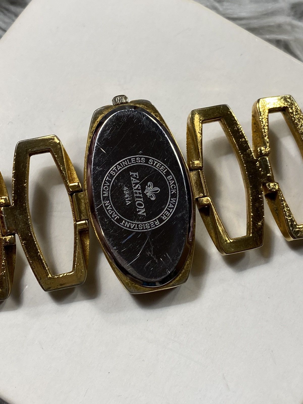 Japanese Brand × Jewelry × Vintage Golden Fashion Bracelet Watch - Japanese Brand Size ONE SIZE - 5 Thumbnail