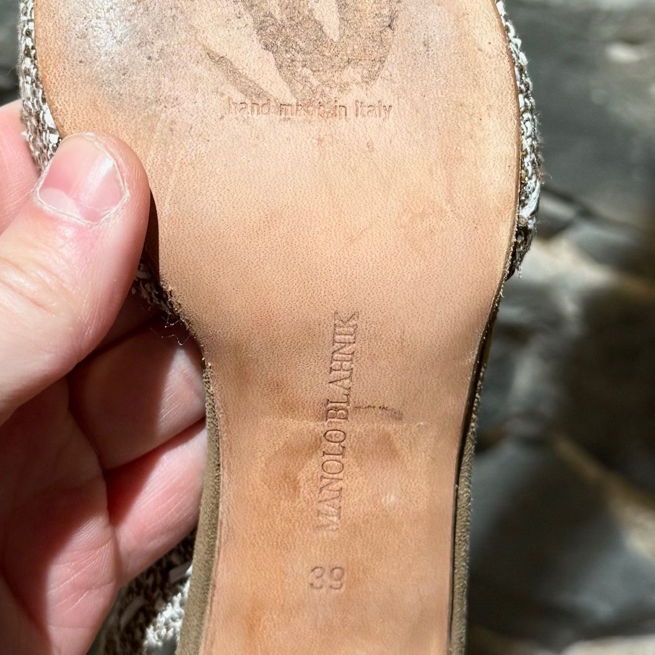 Manolo Blahnik Manolo Blahnik Beige Suede Tweed Carolyne Slingback Pumps Size US 9 / IT 39 - 8 Thumbnail
