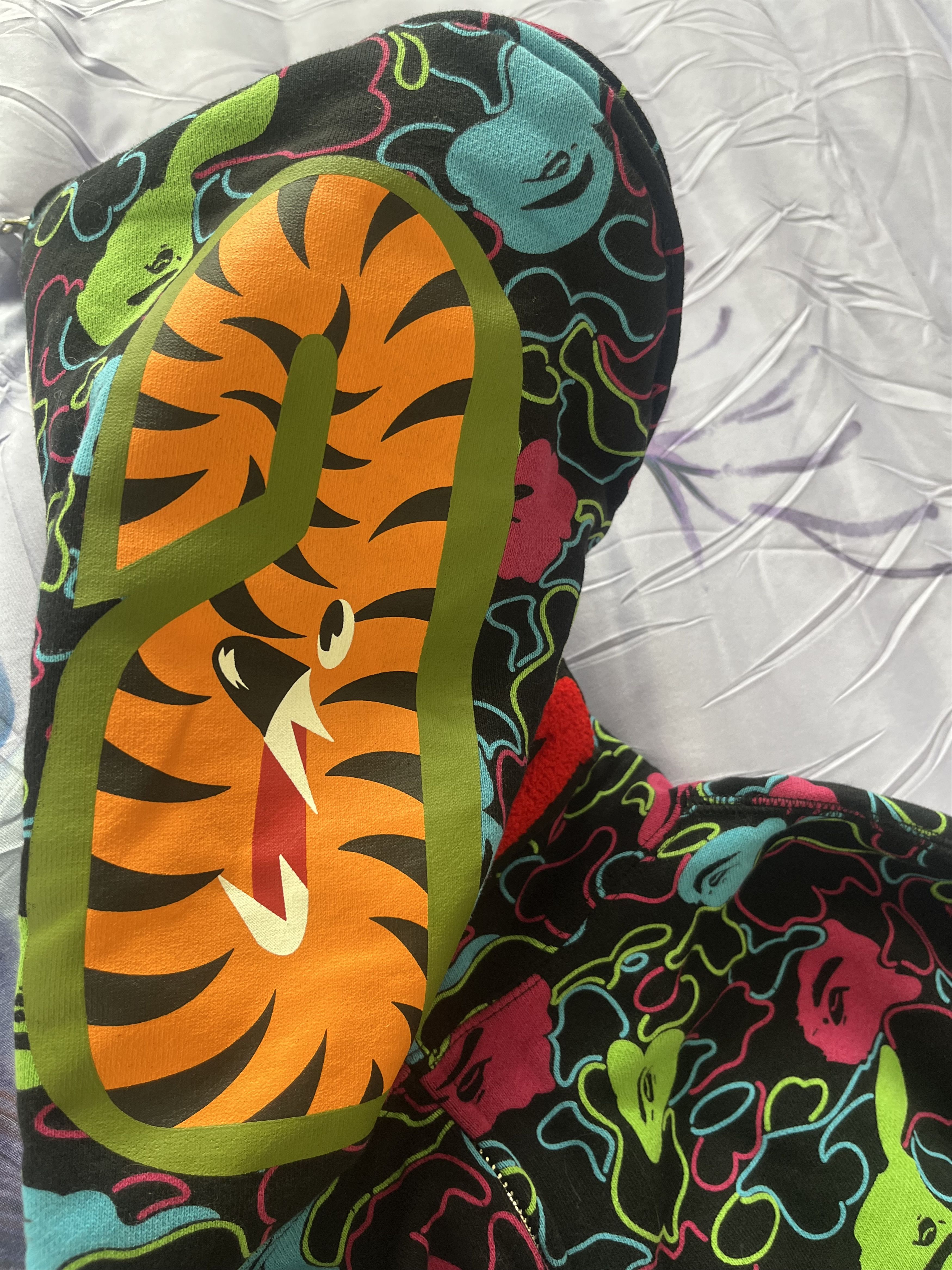 Bape BAPE Neon Camo Shark Full Zip Hoodie (black & multicolor) Size US S / EU 44-46 / 1 - 7 Thumbnail
