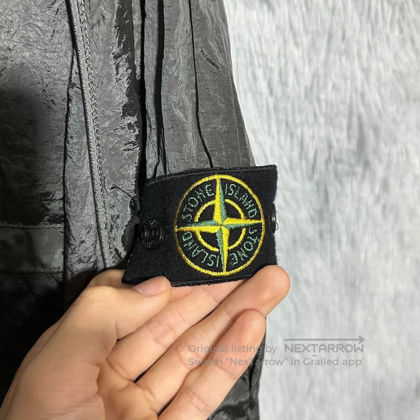 stone island 22ss metallic nylon jacket.