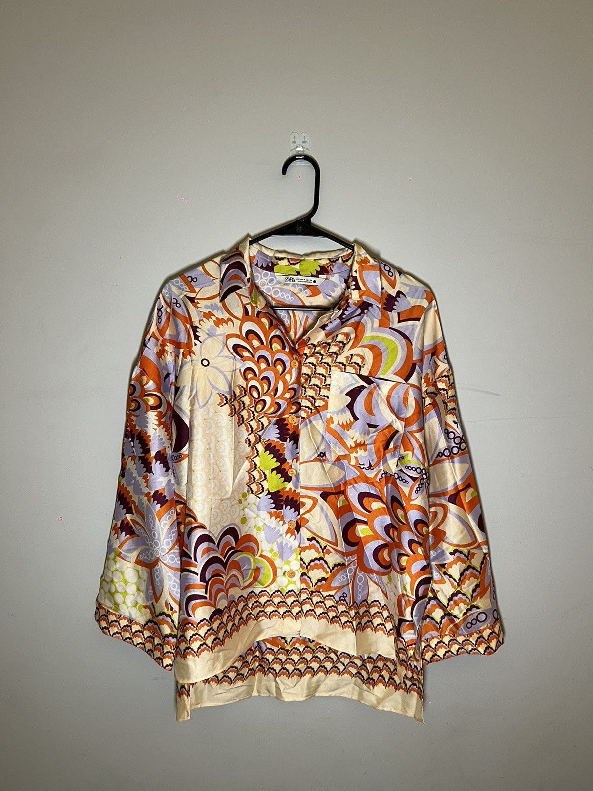 Zara Zara Silk Pattern Button Up Size US M / EU 48-50 / 2 - 1 Thumbnail