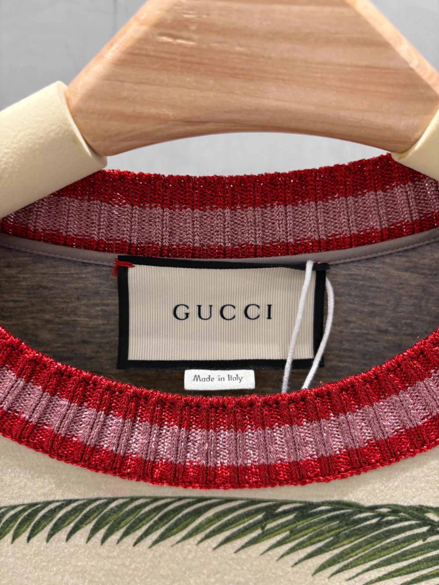 Gucci Gucci Bee Butterfly Embroidered SpaceCotton Vtg Top M Size M / US 6-8 / IT 42-44 - 2 Thumbnail