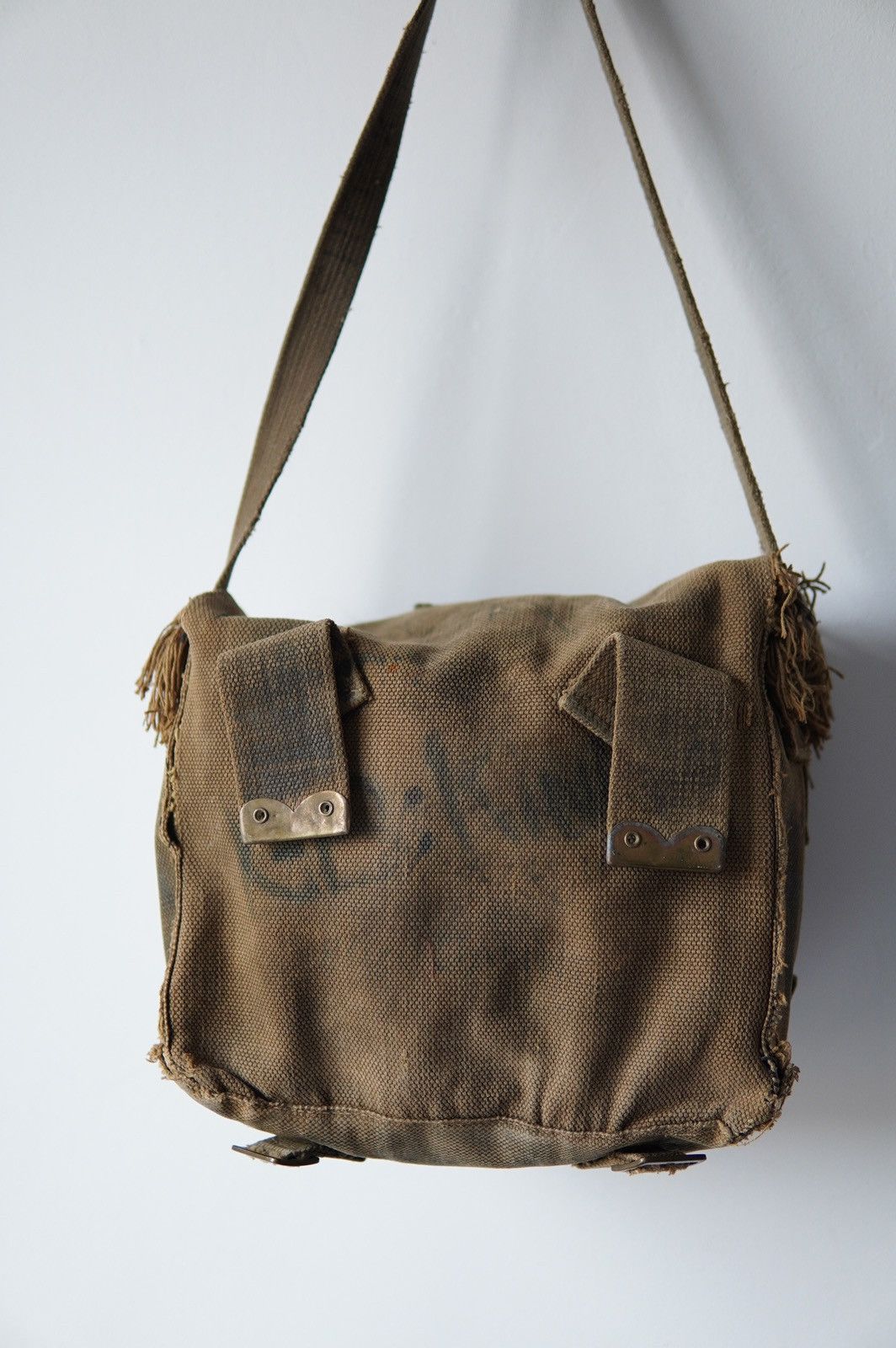Vintage WWII Painted Canvas Shoulders Bag Size ONE SIZE - 6 Thumbnail