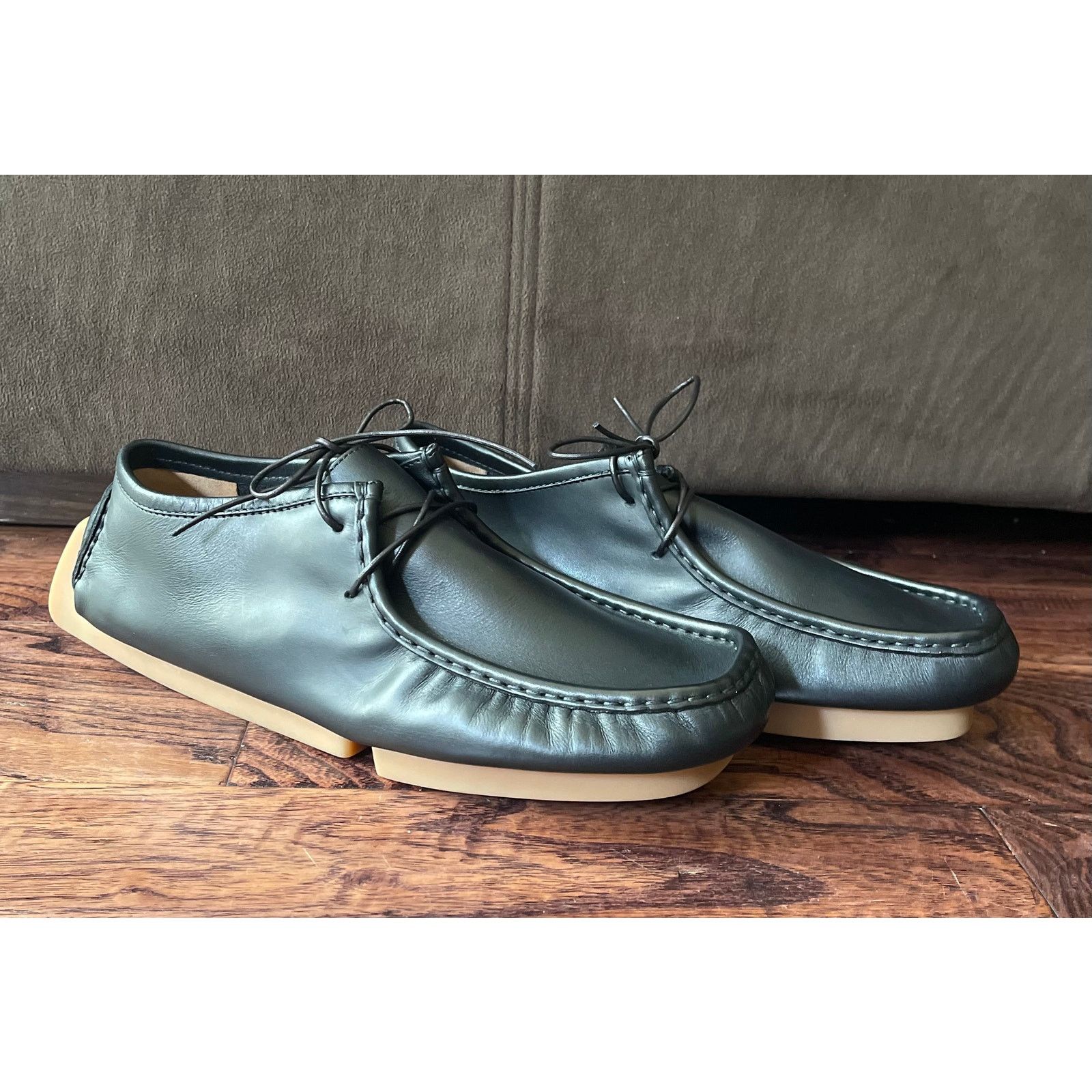 Bottega Veneta $850 NIB Men display picture 3